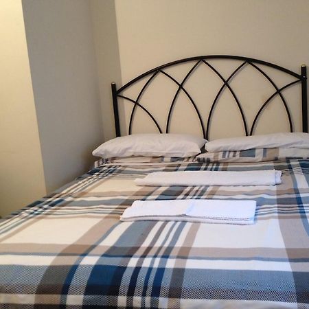 Lenton Lodge Guest House Horley Bagian luar foto