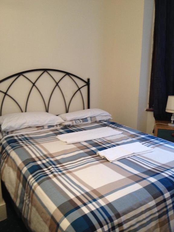 Lenton Lodge Guest House Horley Bagian luar foto