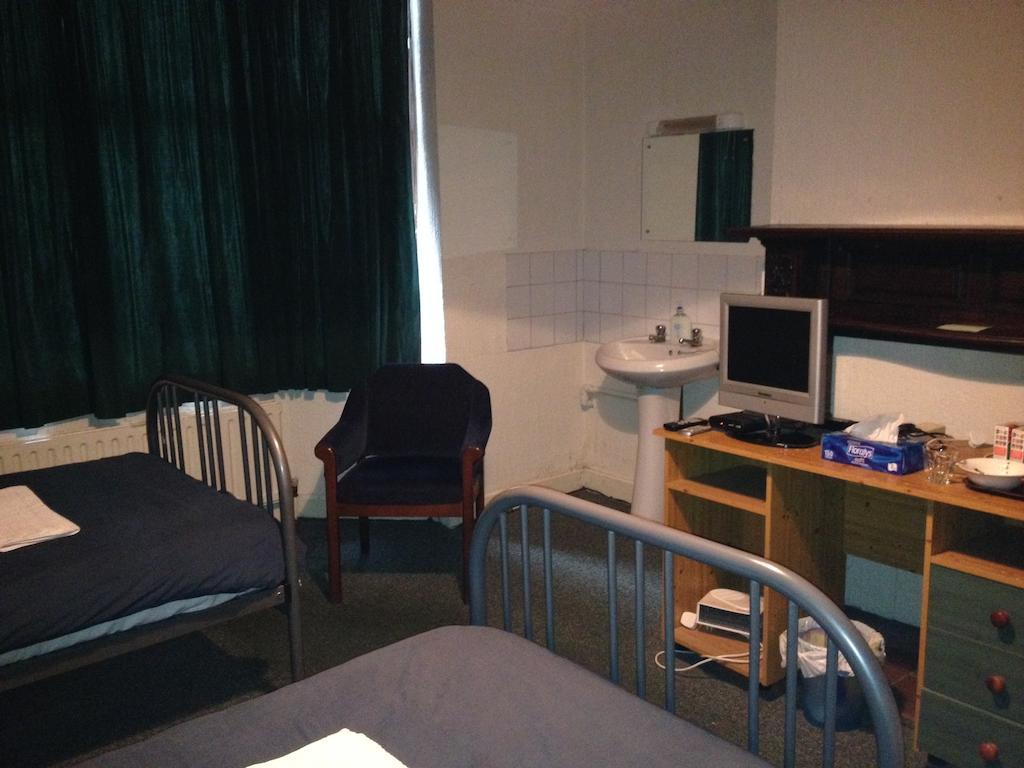 Lenton Lodge Guest House Horley Ruang foto